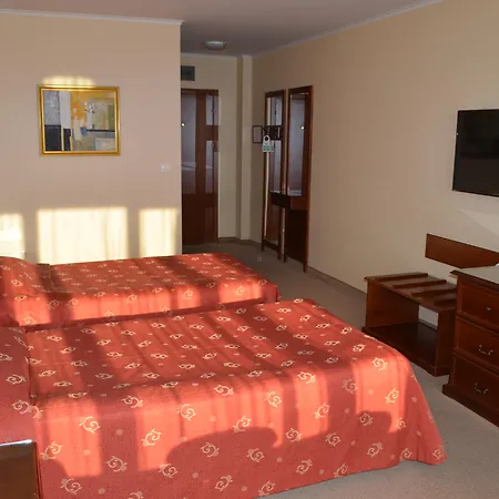 Palace 4*