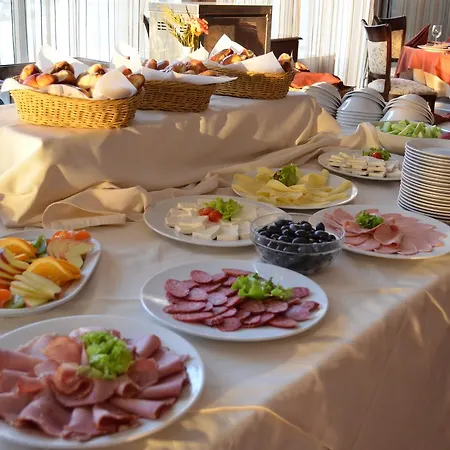 Palace Hotel 4*