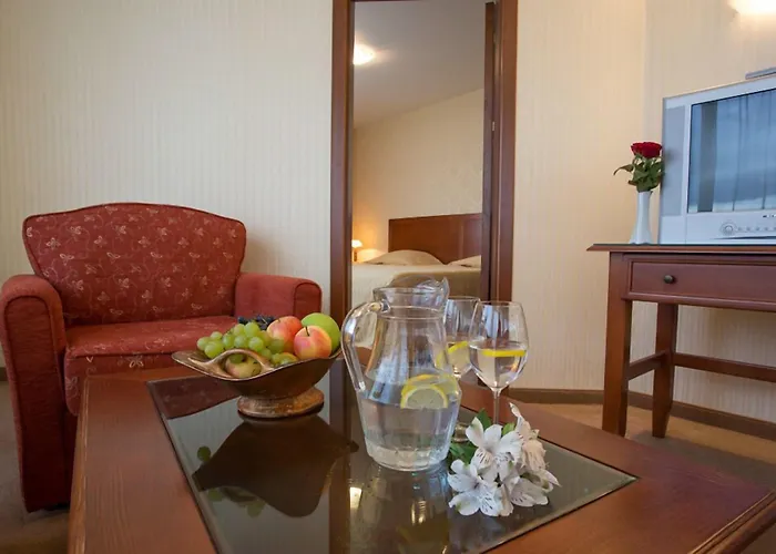 Palace Хотел 4*